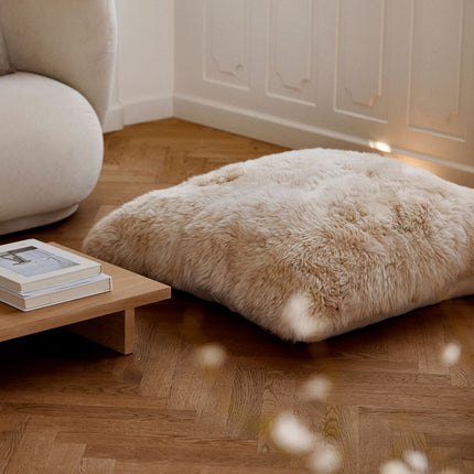 Lammfell Sitzsack | Langhaar | Neuseeland | Einseitig | 90x90 cm Schwarz