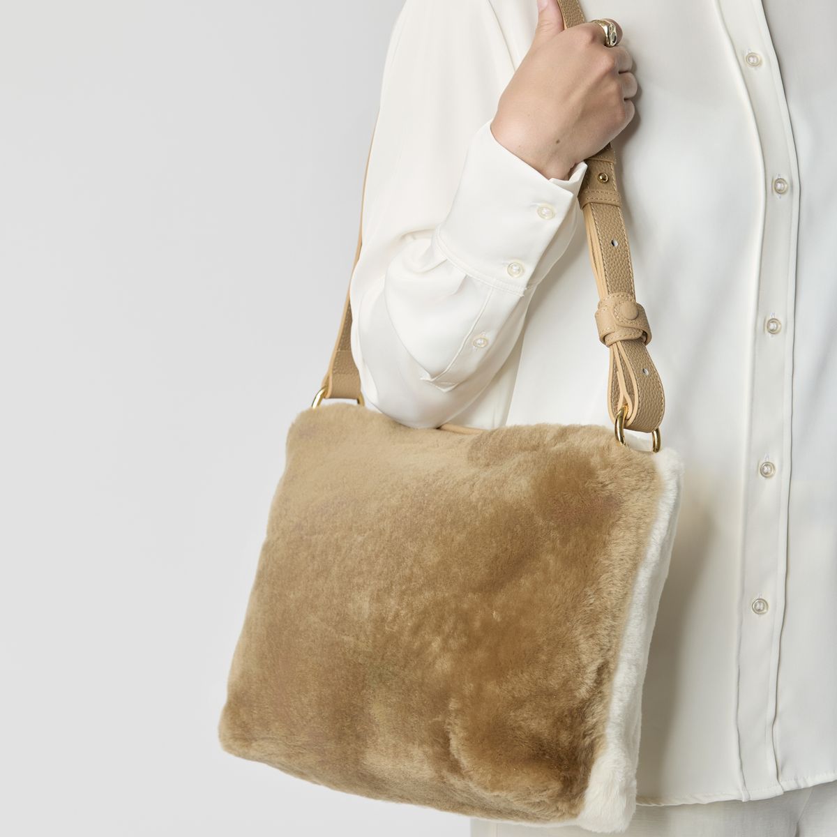 Olivia Maxi Tasche | Neuseeland Lammwolle Taschen | Lammfellhaus.at