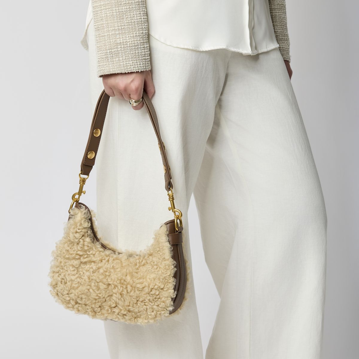 Regan Tasche | Lammwolle, Kalbsleder Taschen | Lammfellhaus.at
