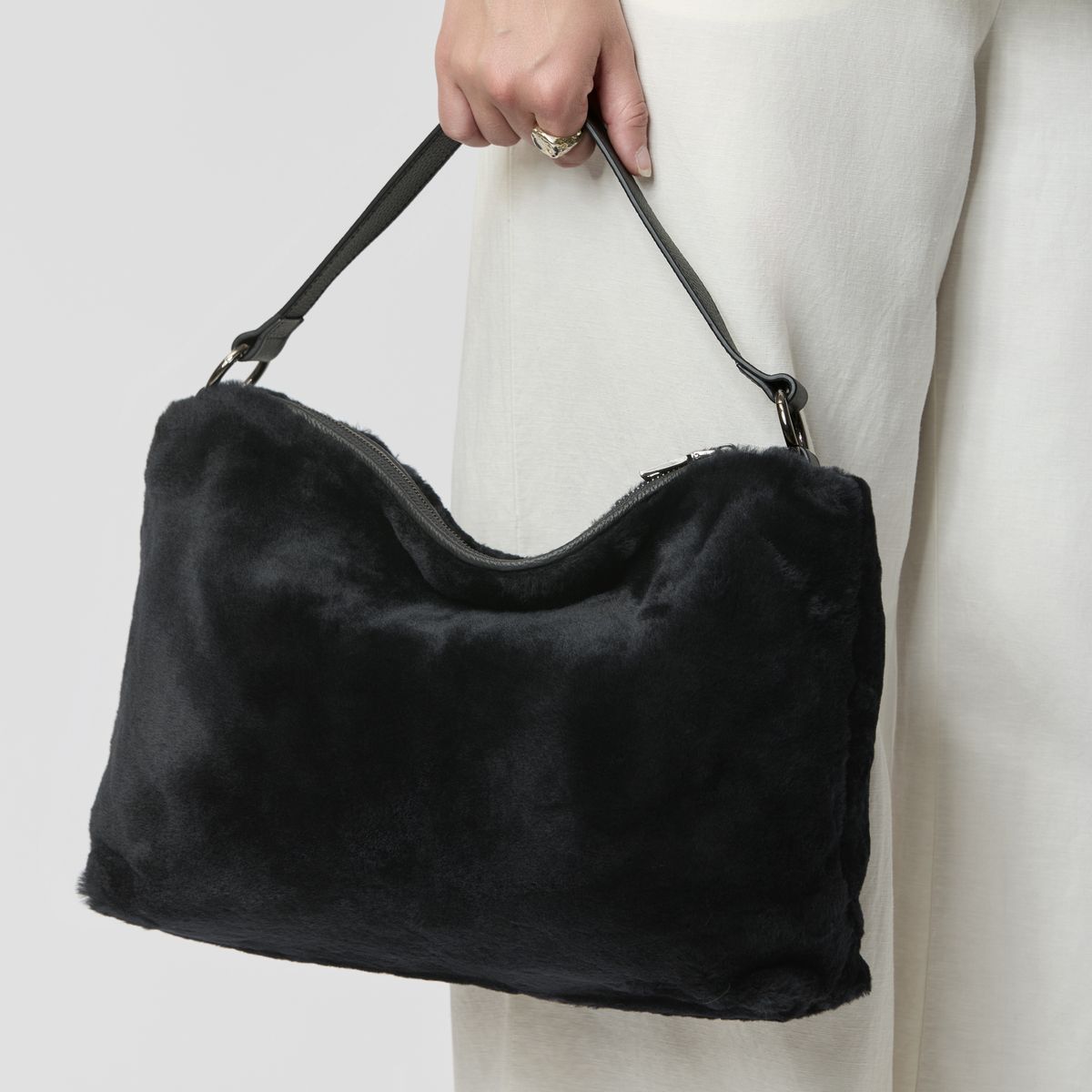 Olivia Maxi Tasche | Neuseeland Lammwolle Taschen | Lammfellhaus.at