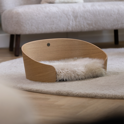 Hundekorb aus Holz | Lammfell Schwarze Eiche/Schwarzes Lammfell