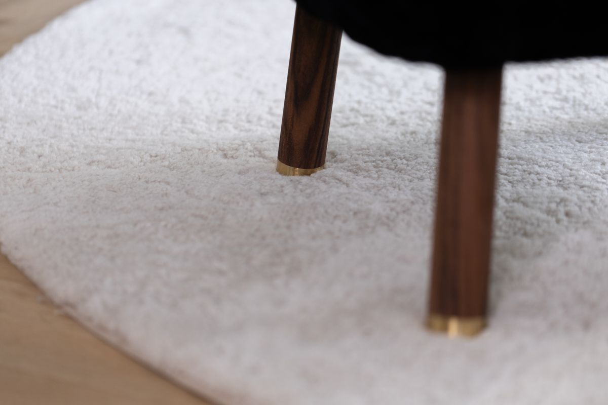 Lammfell Designerteppich | Kurzhaar | Neuseeland | D140 cm Teppiche | Lammfellhaus.at