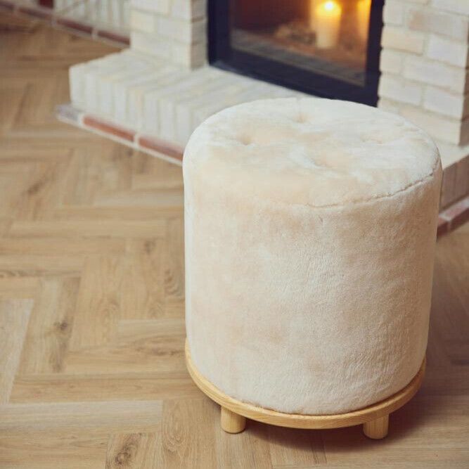 Simon Pouf | Neuseeland | Mokassin | D46x52 cm Poufs | Lammfellhaus.at