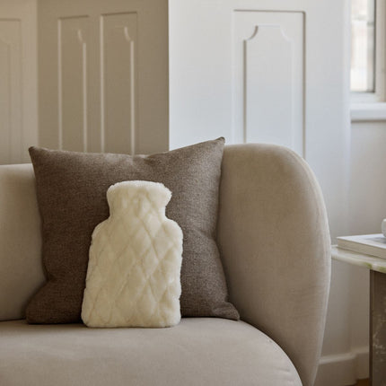 Mokassin Wärmflasche | Kurzhaar | Neuseeland | 32x22 cm Kastanie