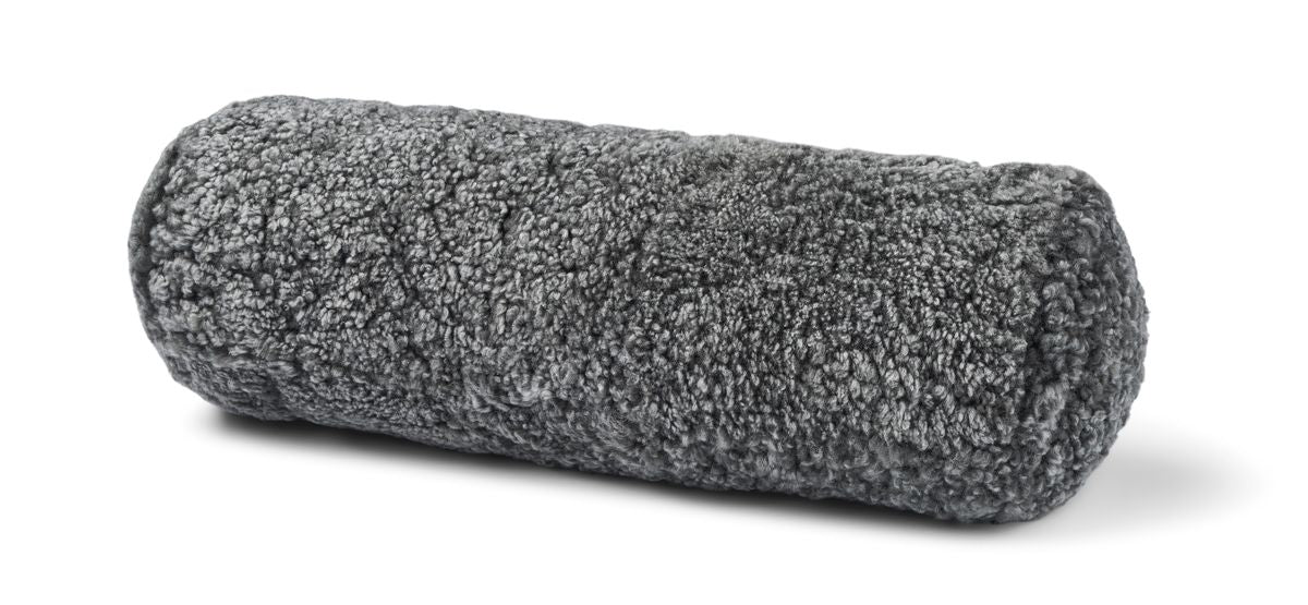 Korallenkissen | Kurzhaar | Neuseeland | 20x52 cm Fellkissen | Lammfellhaus.at
