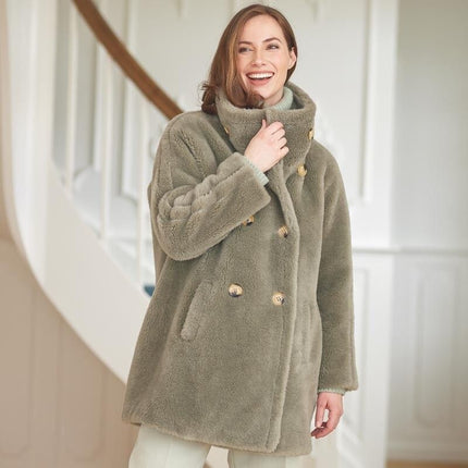 Denise Jacke | Lammwolle Minze