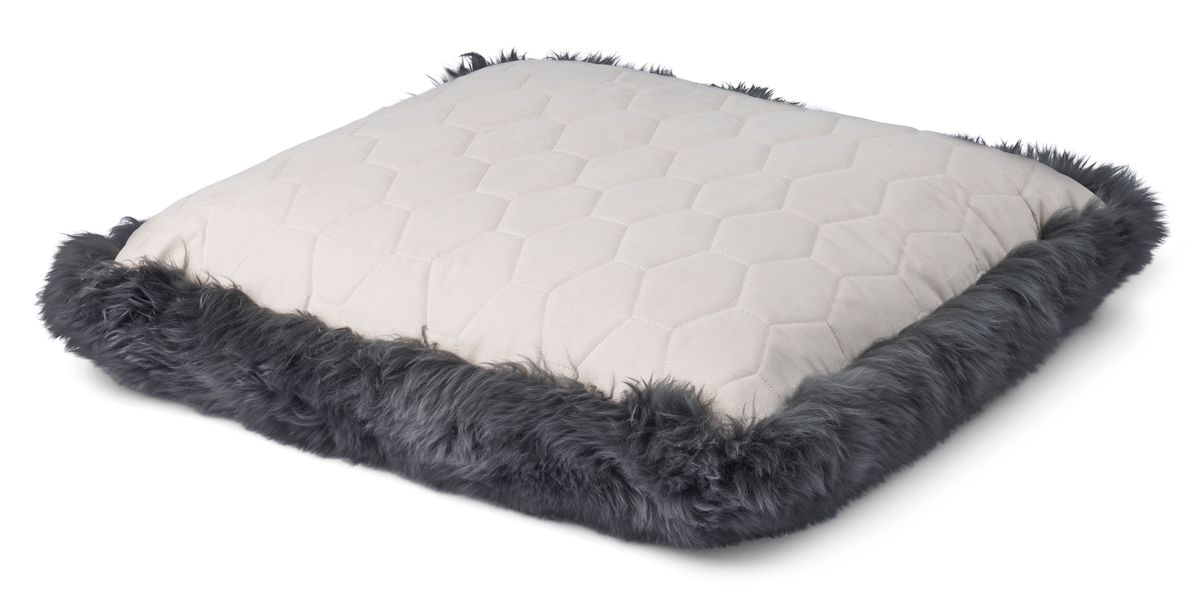 Lammfell Sitzsack | Langhaar | Neuseeland | Einseitig | 90x90 cm Fellkissen | Lammfellhaus.at