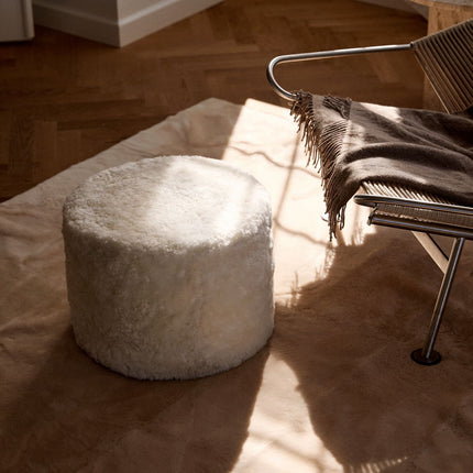 Lammfellpouf Premium | Kurzhaar | Neuseeland | D41x31 cm Anthrazit