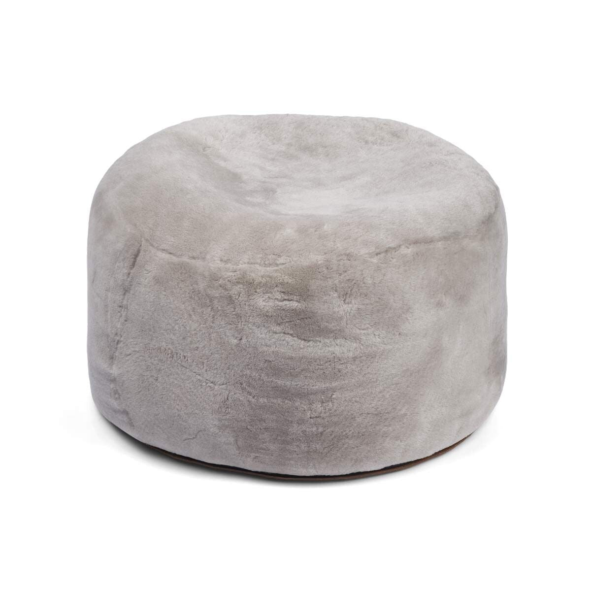Lammfellpouf Premium | Neuseeland | Mokassin | D55x36 cm Poufs | Lammfellhaus.at