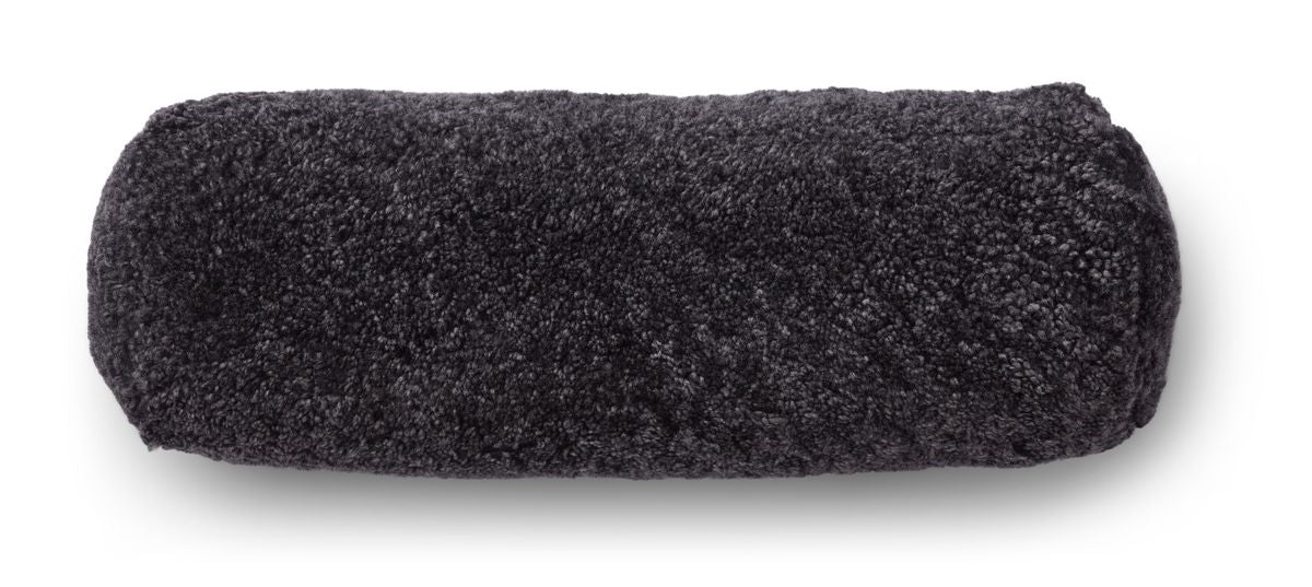 Korallenkissen | Kurzhaar | Neuseeland | 20x52 cm Fellkissen | Lammfellhaus.at