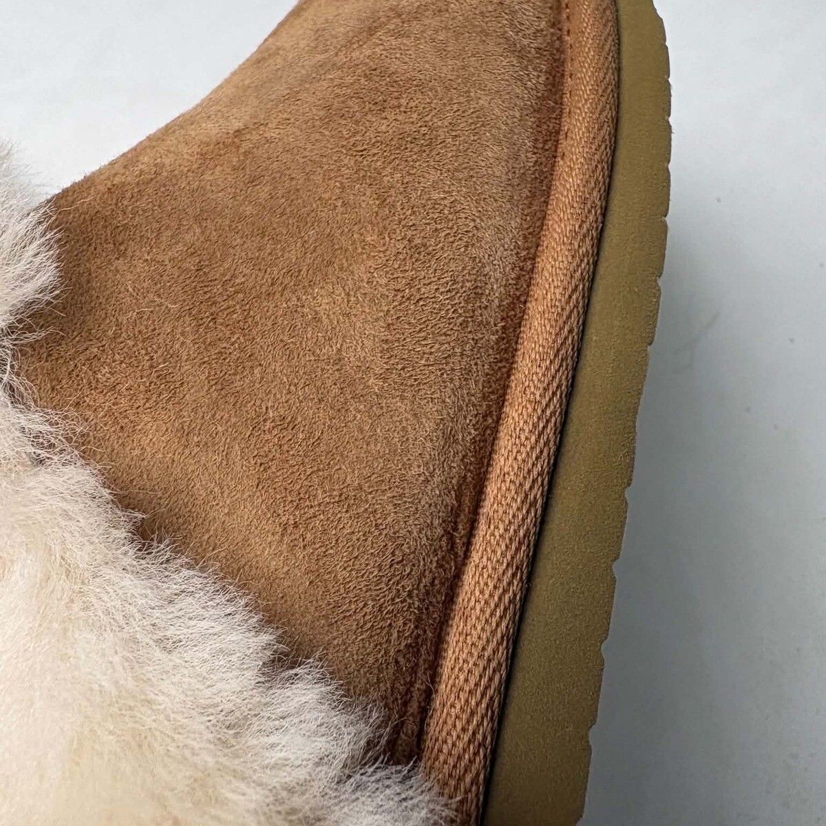 Nordic Curly Slippers | Lammfell Kastanie
