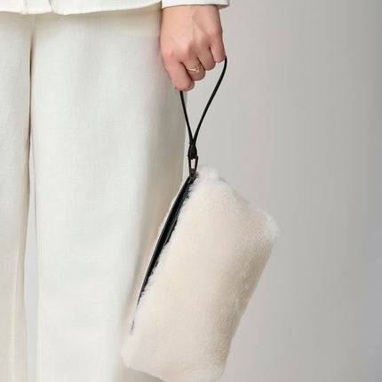 Nelly Clutch | Neuseeland | Lammwolle Weiß