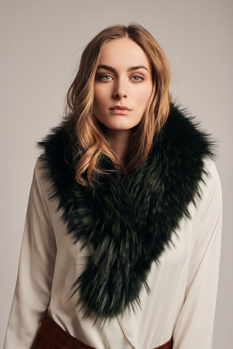 Klara de Luxe Kragen | Waschbär Modeaccessoire | Lammfellhaus.at