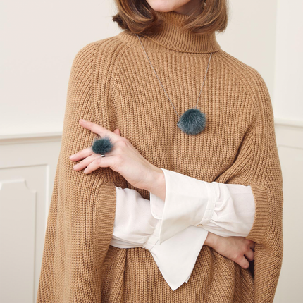 Pompon Ring | Nerz Aqua