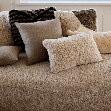 PATTERN COLLECTION | Fellkissen | Kurzhaar | Neuseeland | 45x45 cm Anthrazit/Leinen/Grafit