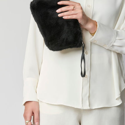 Nelly Clutch | Neuseeland | Lammwolle Schwarz