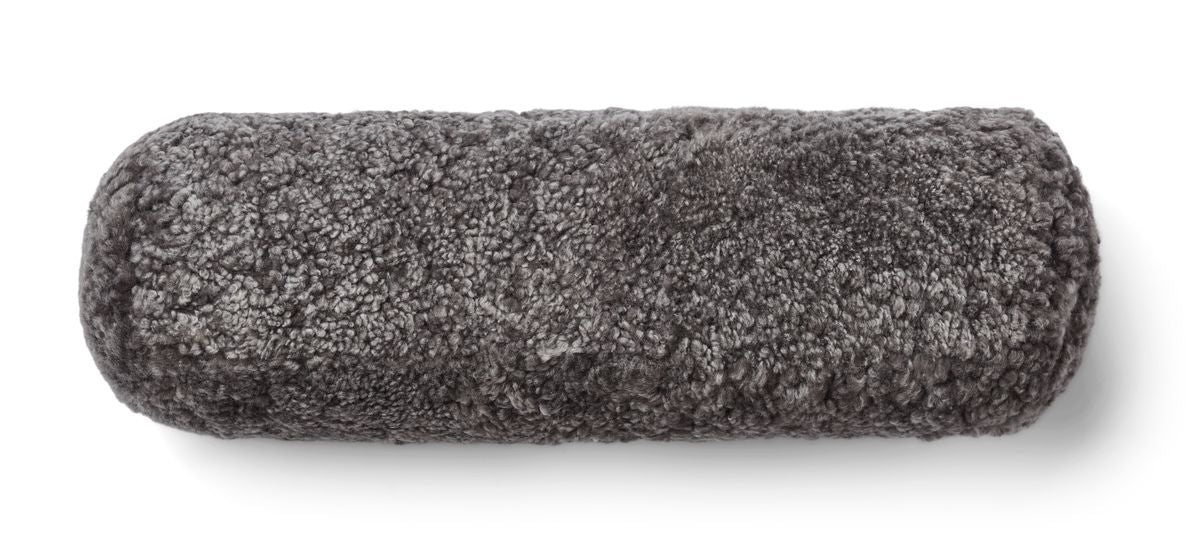 Korallenkissen | Kurzhaar | Neuseeland | 20x52 cm Fellkissen | Lammfellhaus.at