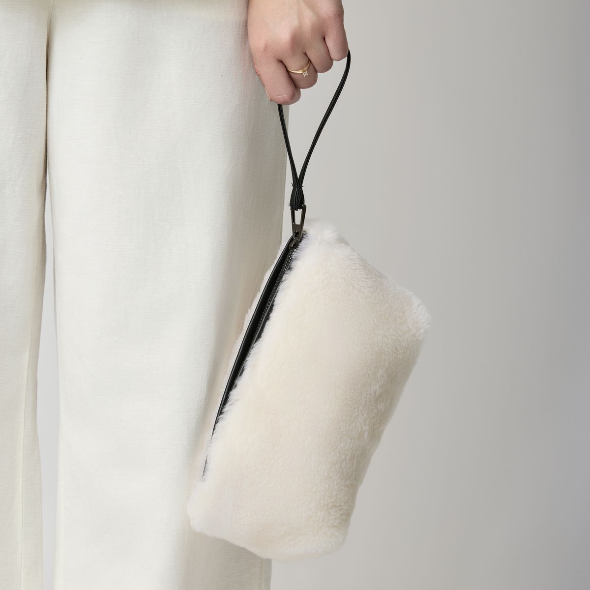 Nelly Clutch | Neuseeland | Lammwolle Taschen | Lammfellhaus.at