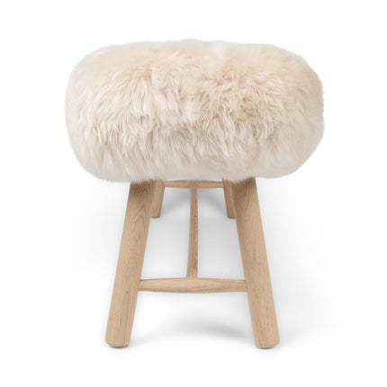 Holzbank mit Lammfell | Langhaar | Neuseeland | Eichenbeine | 140x35x45 cm Leinen