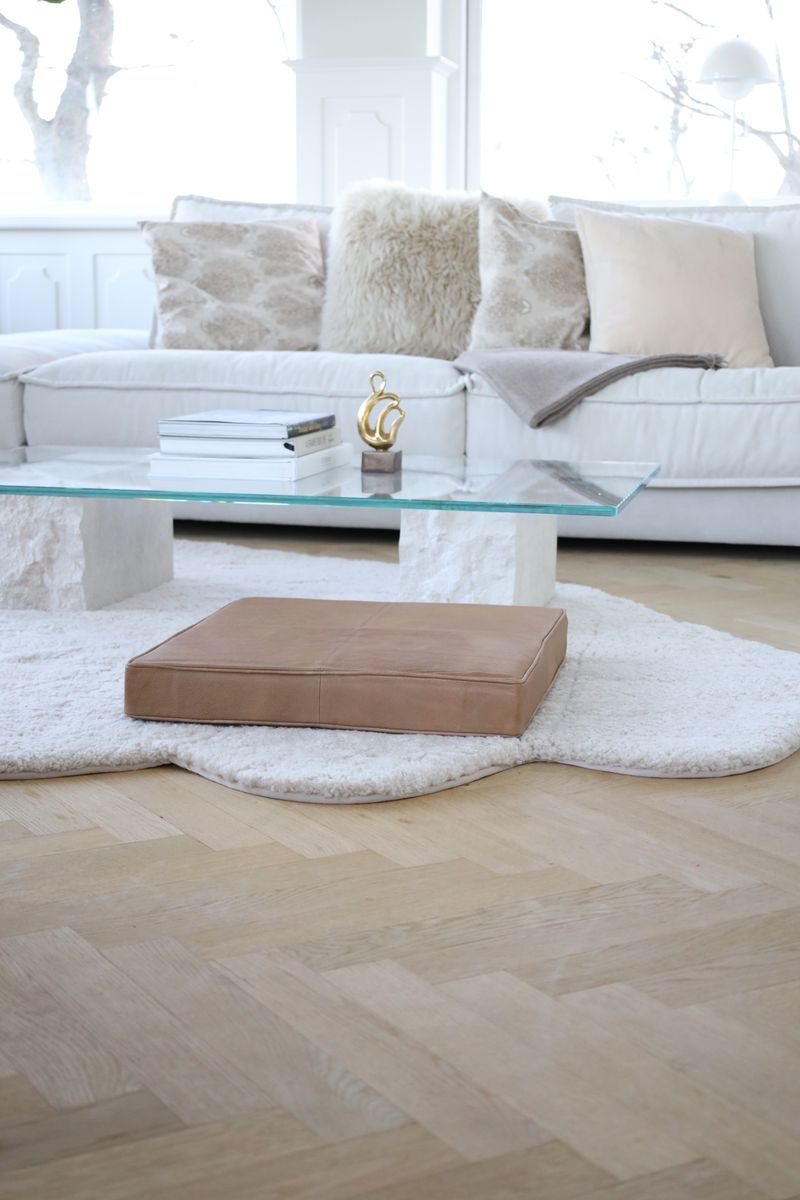 Quadratischer Sitzbezug | Premium Kalbsleder | 50x50x6 cm Sitzkissen | Lammfellhaus.at