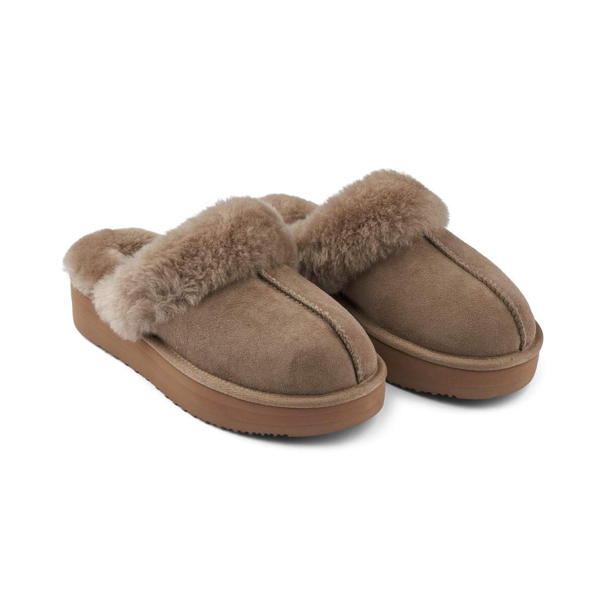 Plateau Slipper | Wildleder, Lammfell Fellschuhe | Lammfellhaus.at