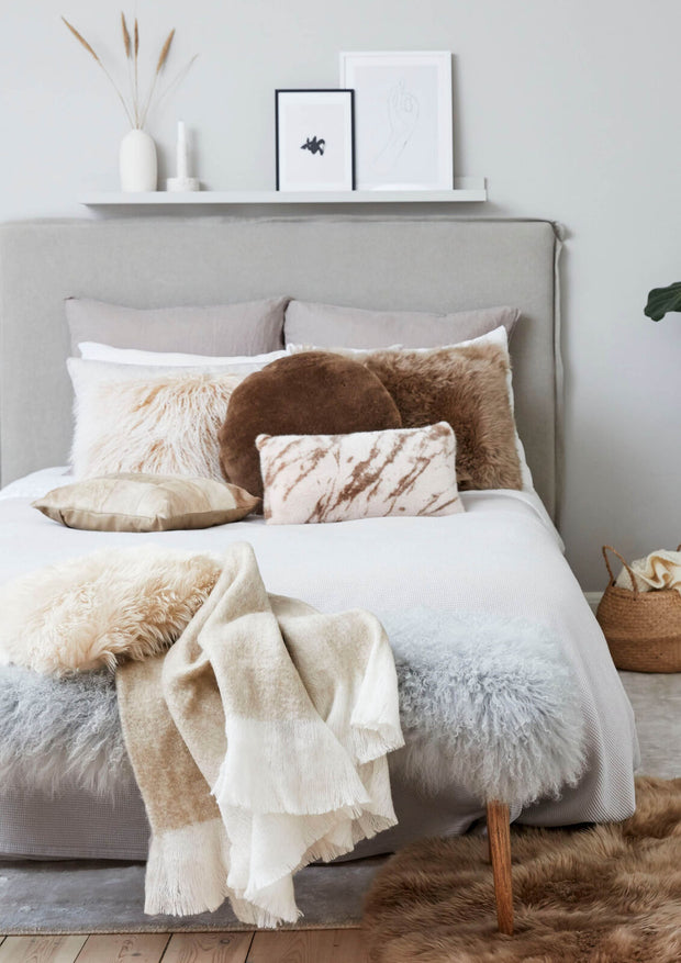 Schlafzimmer mit Echtfell einrichten